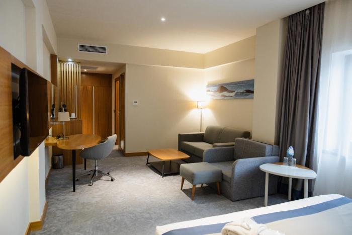 holiday inn aktau seaside an ihg hotel