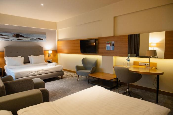 holiday inn aktau seaside an ihg hotel