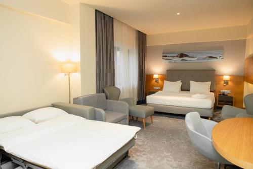 holiday inn aktau seaside an ihg hotel