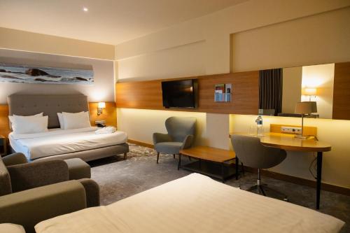 holiday inn aktau seaside an ihg hotel