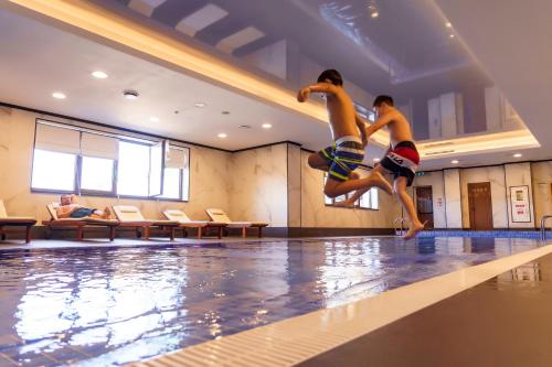 holiday inn aktau seaside an ihg hotel