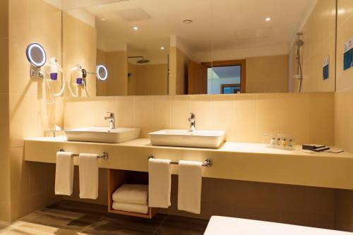 holiday inn aktau seaside an ihg hotel