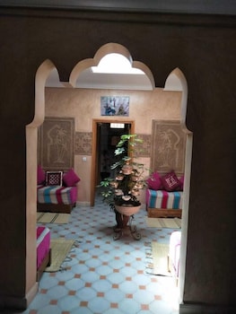 gite paradis dait bouguemez hostel