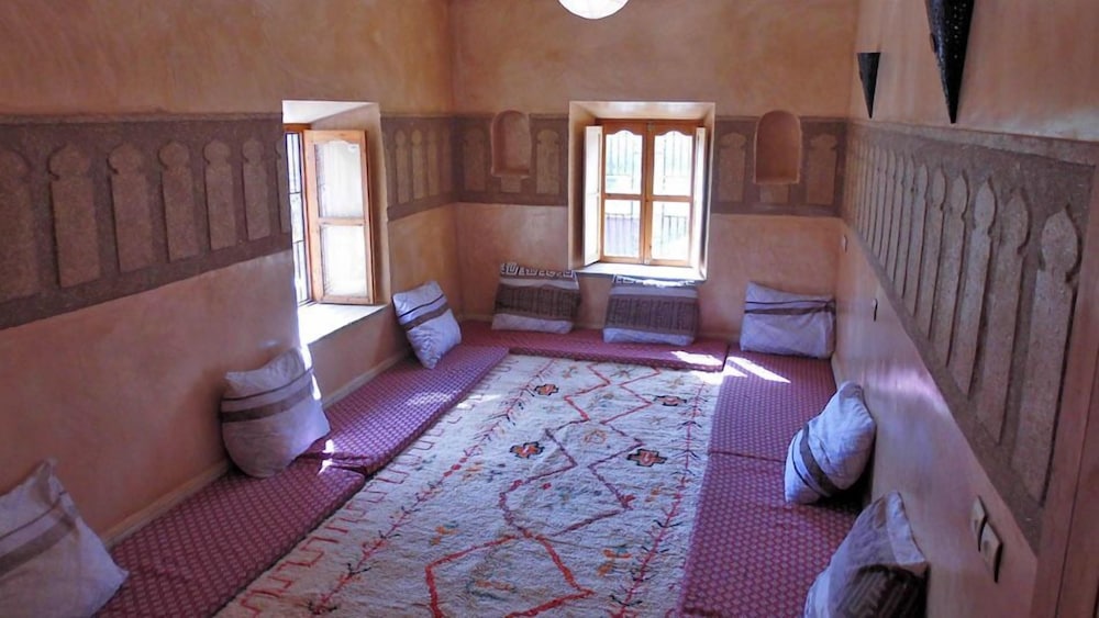 gite paradis dait bouguemez hostel