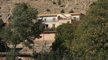 gite paradis dait bouguemez hostel