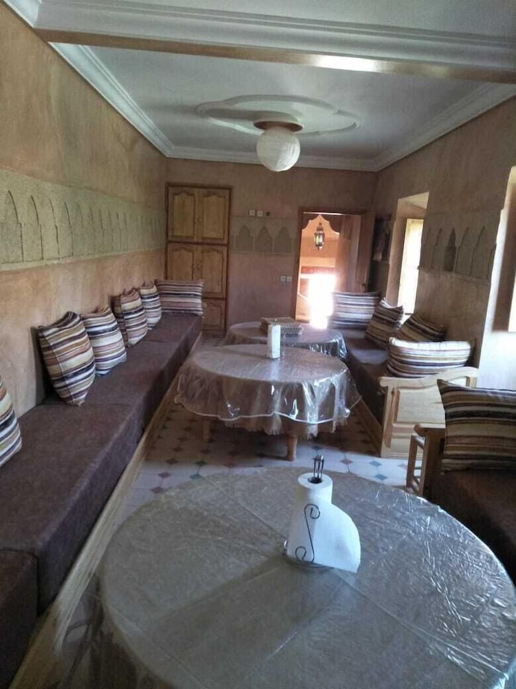 gite paradis dait bouguemez hostel