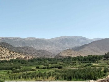 gite paradis dait bouguemez hostel