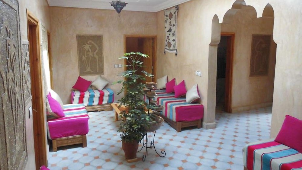 gite paradis dait bouguemez hostel