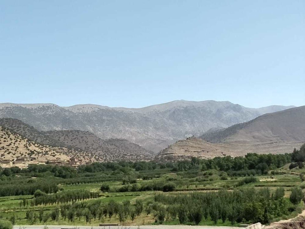 gite paradis dait bouguemez hostel