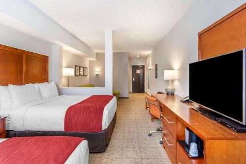 comfort inn and suites
