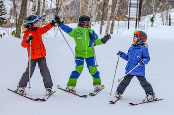 hinode hills niseko village