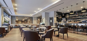 hinode hills niseko village