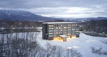 hinode hills niseko village