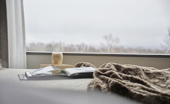 hinode hills niseko village