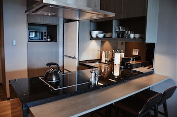 hinode hills niseko village