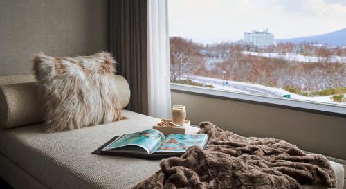 hinode hills niseko village