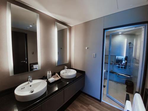 hinode hills niseko village