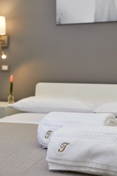 donna teresa guest house