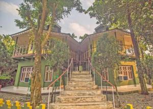 Hotel O 46691 Jaldapara Rhino Resort,,3 star