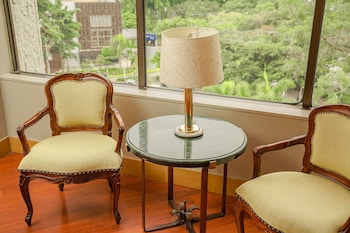 hotel poblado plaza