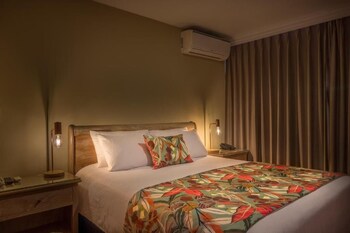 alcazar de oviedo by ee hoteles