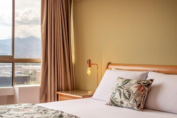 alcazar de oviedo by ee hoteles