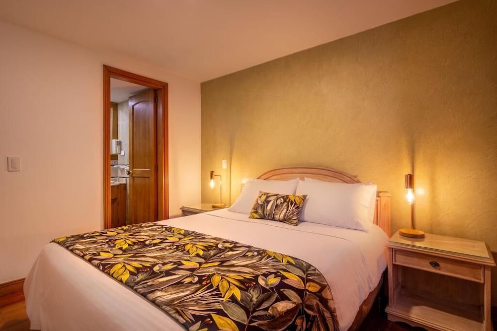 alcazar de oviedo by ee hoteles