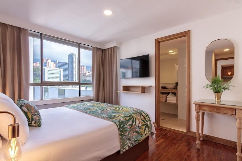 alcazar de oviedo by ee hoteles