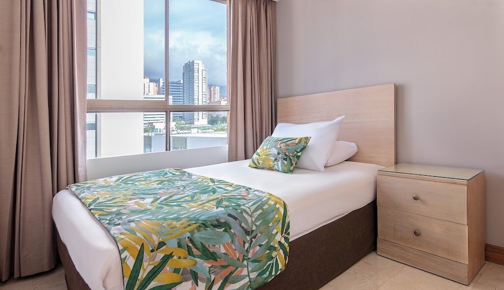 alcazar de oviedo by ee hoteles