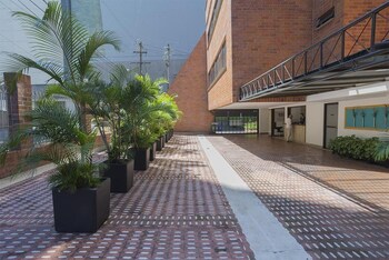 alcazar de oviedo by ee hoteles