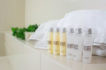 alcazar de oviedo by ee hoteles