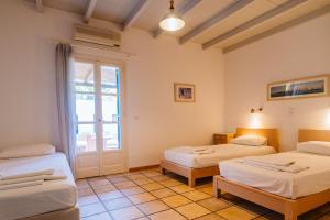 Far Out Village,Chora>>Agios Nikolaos,3 star