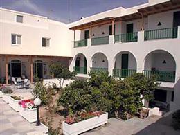 polos hotel