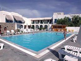 polos hotel