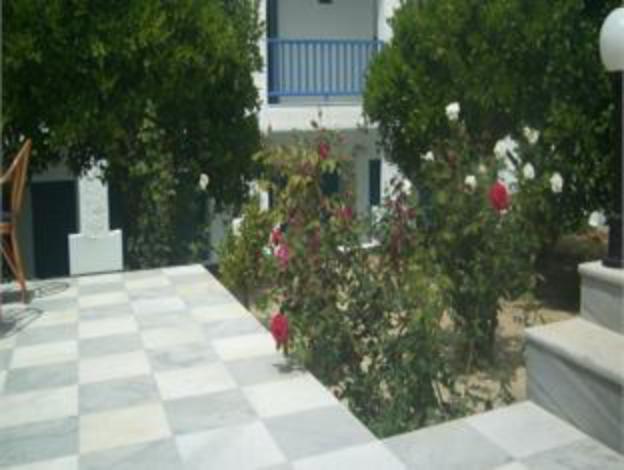 polos hotel