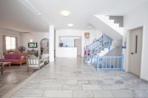 Polos Hotel,Parikia>>Livadia,3 star