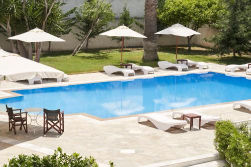 polos hotel