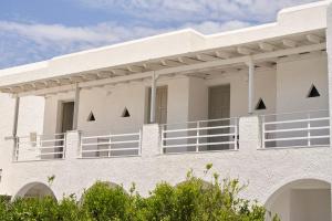 paros