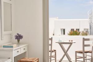 paros