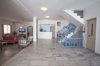 polos hotel