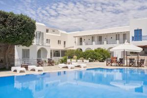 polos hotel