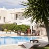 polos hotel