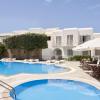 polos hotel