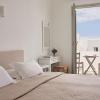 polos hotel
