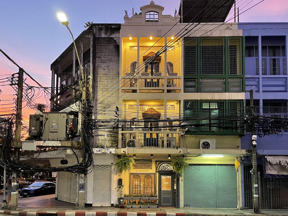 central old town cottage