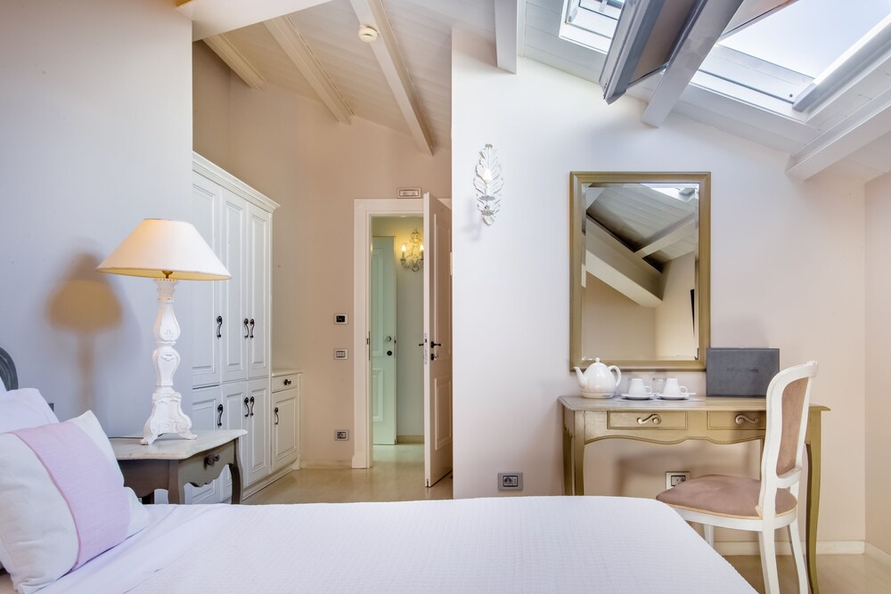 Micra Anglia Boutique Hotel & Spa,Andros Town>>Andros,5 star