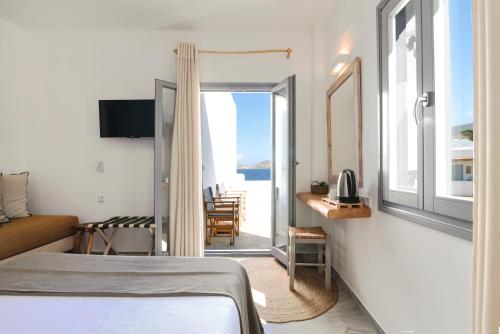 paros bay hotel