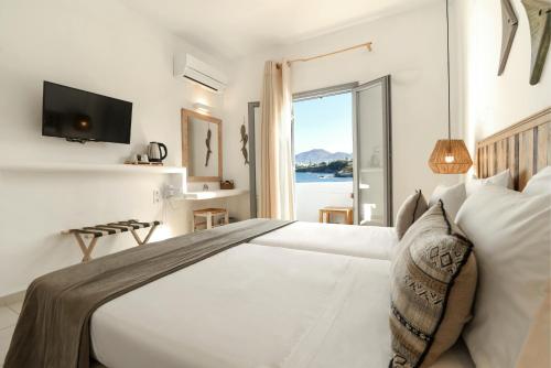 paros bay hotel