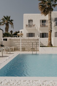 paros bay hotel
