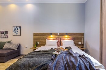 number 1 deluxe apartments